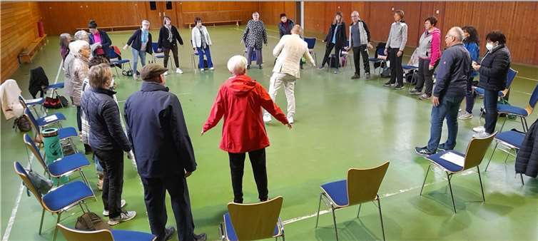 Gemeinsam mit dem Sportbund Rheinland hat die Kreisverwaltung Mayen-Koblenz für die Bewegungsbegleiter sowie für die Seniorenberater des Sportbundes eine Fortbildung zum Thema „Sturzprävention“ angeboten. Foto: Kreisverwaltung Mayen-Koblenz