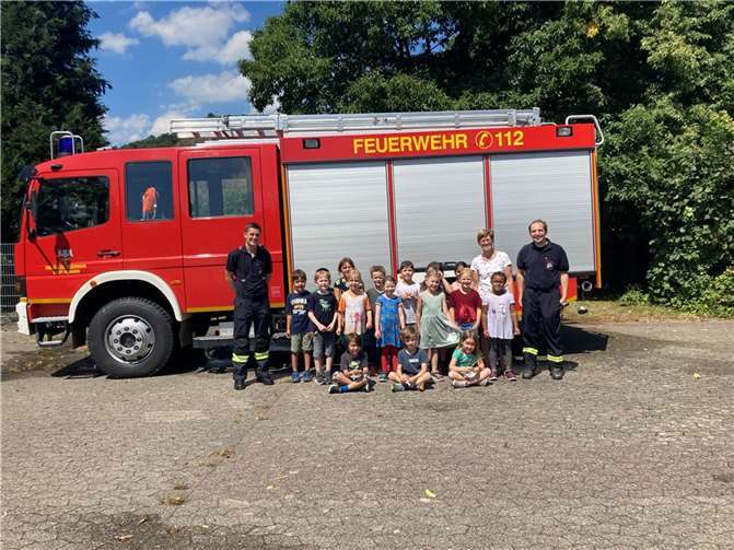 Gemeinsam mit den Erzieherinnen hatten die Vorschulkinder der Kita eine aufregende Brandschutzwoche.  Foto: privat