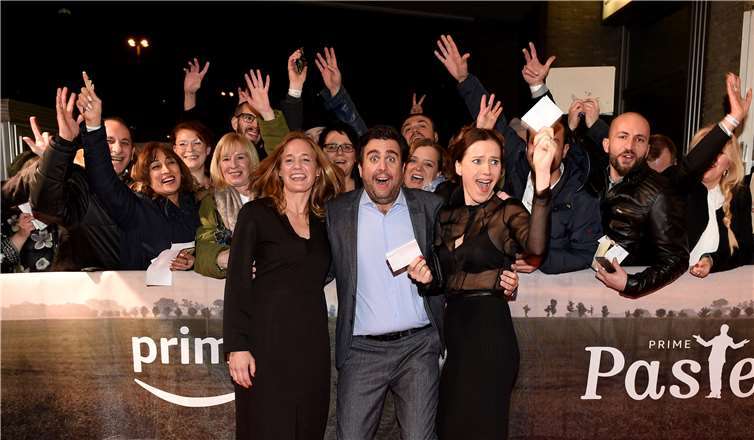 Gemeinsam mit den Stars wurde ein tolles Fotoshooting gemacht. Michael Tinnefeld