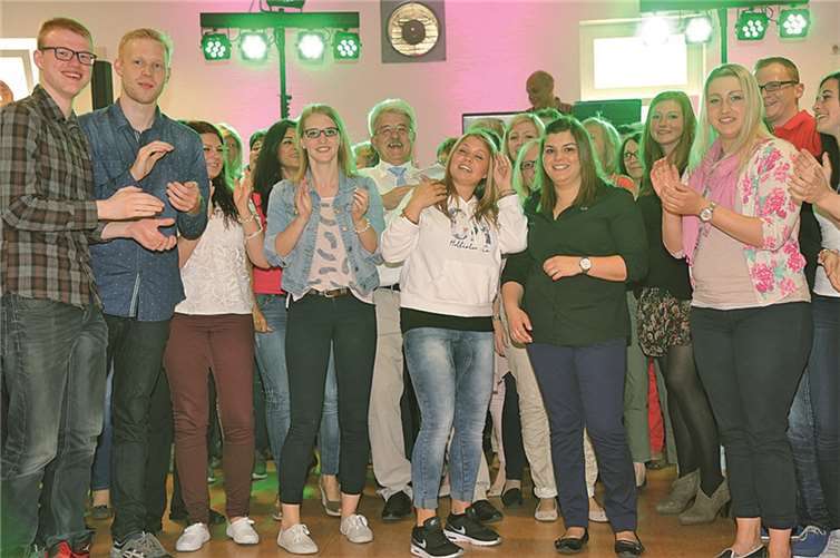 Gemeinsam mit seinen Mitarbeitern feierte Matthias Rudolphi das 25-jährige Firmenjubiläum und war kein bisschen „Atemlos“. StF