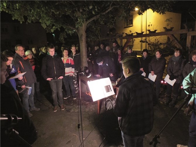 Gemeinsam soll ein Zeichen gegen rechts gesetzt werden. privat