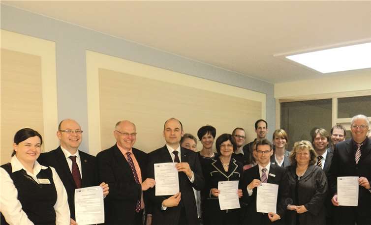 Gemeinsam trotzen die Unternehmen der neuen Schulpatenschaften dem Kampf um geeignete Ausbildungskräfte.  privat