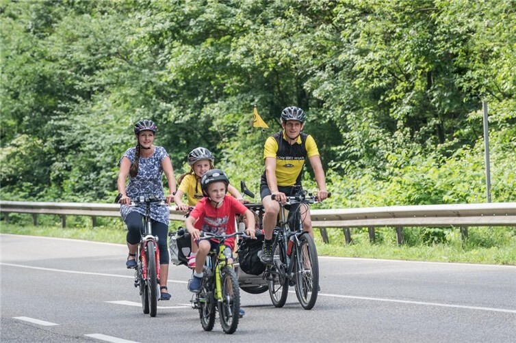 Gemeinsam unterwegs: Radwandertag im Wiedtal.