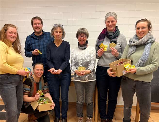 Gemeinsam werden faire Kamelle und vor allem Spaß und gute Stimmung auf die Kripper Straßen gebracht. Foto: privat