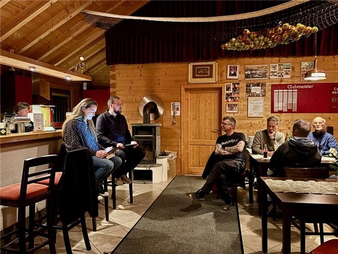 Gemeinsam wurde ein stimmungsvoller Abend verbracht.  Foto: Pia Häcker