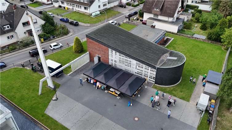 Gemeinsam wurde gefeiert  Foto: Fabian Mock