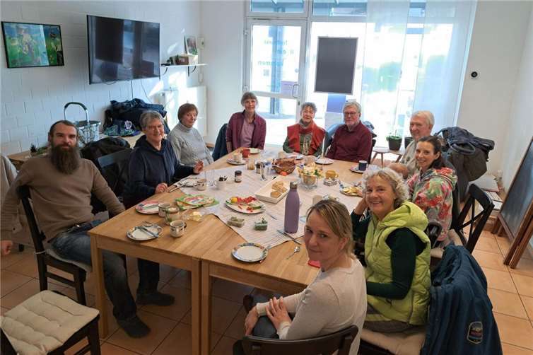 Gemeinsames Frühstück im Rheinkommen.  Foto: Margot Lembke