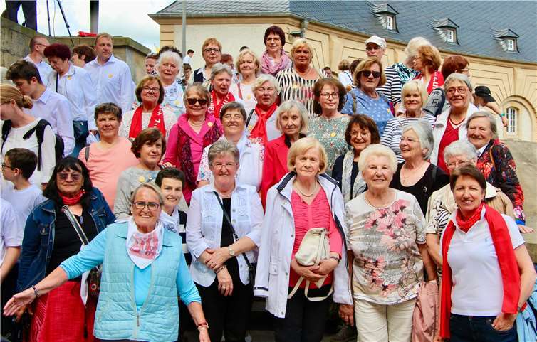 Gemeinschaftliches Beten und den Segen des Benediktinerabtes empfangen- das führt die Neuwieder kfd Frauen alle zwei Jahre nach Echternach.Foto: privat