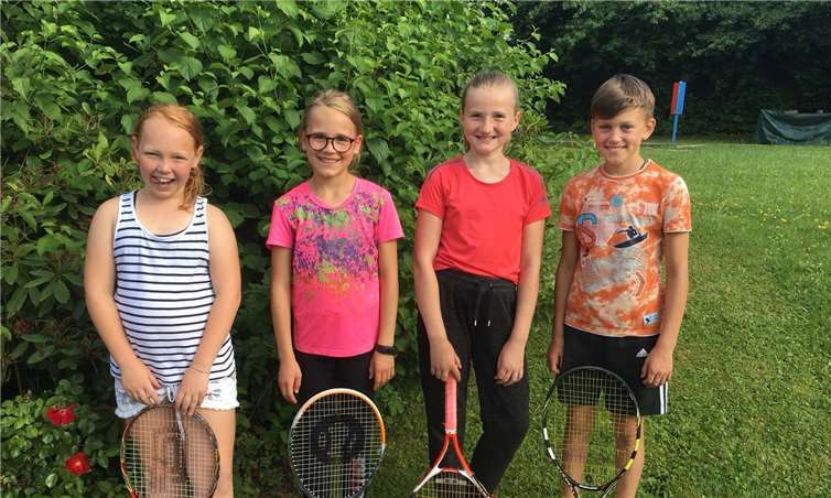 Gemischt U10 v.l.: Gilian Ditanda, Leonie Bern, Sophia Auer und Linus Kaiser.privat