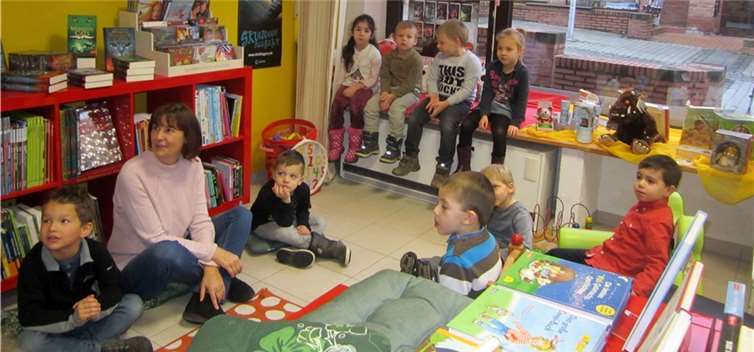 Gemütlich ging es zu in der Kinderbuchhandlung am Neuen Markt. Ergebnis: Eine tolle Geschichte und viele neue Bücher.Stadt Meckenheim