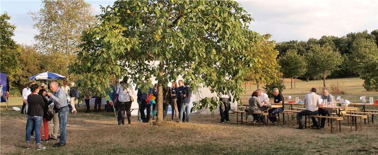 Gemütlich wurde auf dem Jugendzeltplatz Rhens das Jubiläumsfest des Kreisjugendrings Mayen-Koblenz gefeiert.US