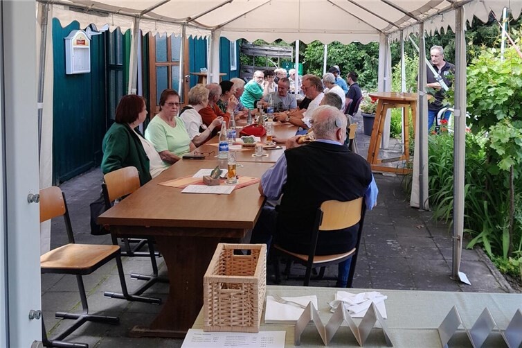 Gemütliche Atmosphäre auf der Terrasse