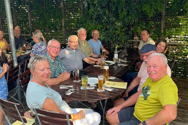 Gemütliche Runde (3. Halbzeit) im Brauhaus in Frankenthal