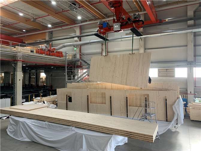 Genaue Planung und Vorfertigung der Module ermöglichen Lieferung und Montage just in time.