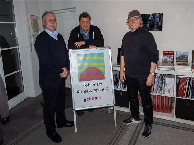 Generationenübergreifende Gedenkarbeit: Geschichten hinter den Namen der Altstadt. Foto: Hermann Schäfer