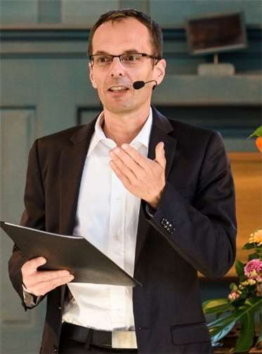 Georg Magirius ist Theologe und Schriftsteller, am 28. Januar ist er im Neuwieder Cafe Auszeit an der Marktkirche zu Gast.privat