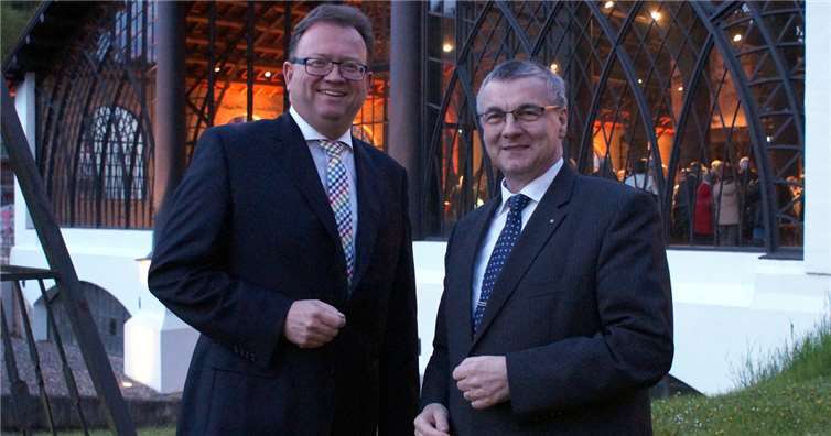 Georg Moesta, Vorsitzender der CDU-Kreistagsfraktion, gemeinsam mit Landrat Dr. Alexander Saftig.privat