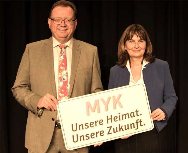 Georg Moesta (Vorsitzender der CDU-Kreistagsfraktion Mayen-Koblenz) und MdB Mechthild Heil (Vorsitzende des CDU-Kreisverbandes Mayen-Koblenz) freuen sich über die große Unterstützung der CDU-Initiative zur Realisierung eines Zukunftsbüros. privat
