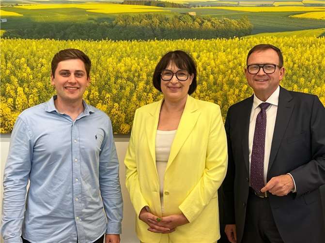 Georg Moesta aus Plaidt wurde als Fraktionsvorsitzenden wiedergewählt. Neben ihm gehören Anette Moesta MdL, Plaidt und Felix Dötsch, Saffig aus der Pellenz dem neuen Kreistag an. Foto: CDU Pellenz