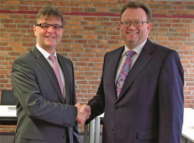 Georg Moesta (r.) stellte Burkhard Nauroth als Kandidaten der CDU für die Wahl des Ersten Kreisbeigeordneten vor. WPA