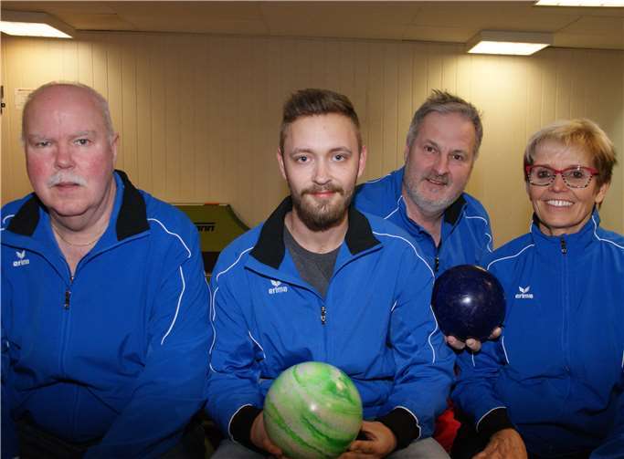 Gerd Frensch, Patrick Bossing, Robert Sauer, Rita Kasper-Kirst (v.l.). Quelle: SG ESV Koblenz/Lonnig