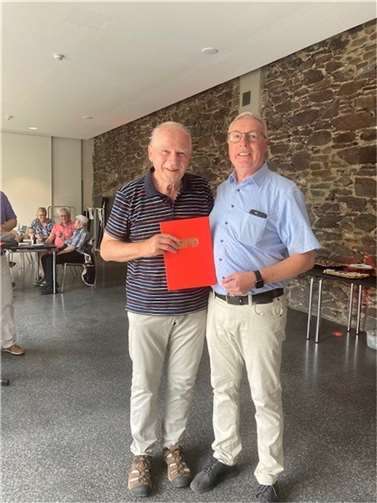 Gerd Gansen (li.) wurde ebenfalls geehrt.