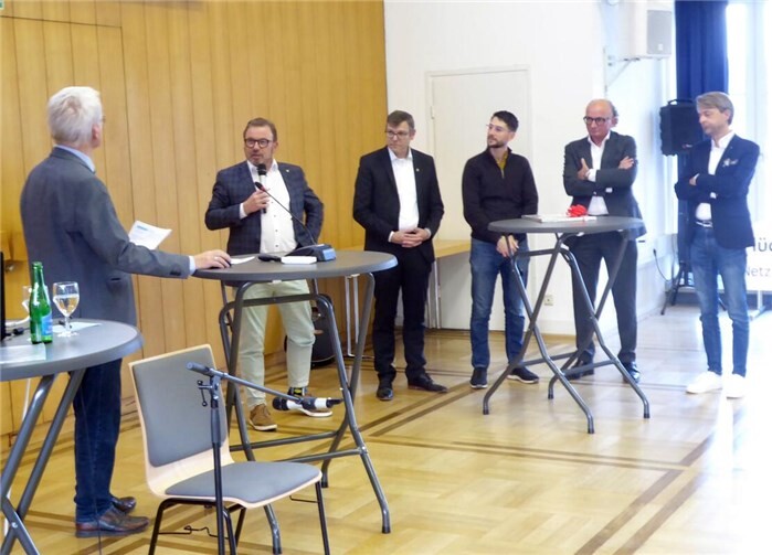 Gerd Kohlhaas, im Gespräch mit Wolfgang Treis, Thomas Schröder, Mohamad Al Emam, Achim Hütten und Markus Göpfert. 
