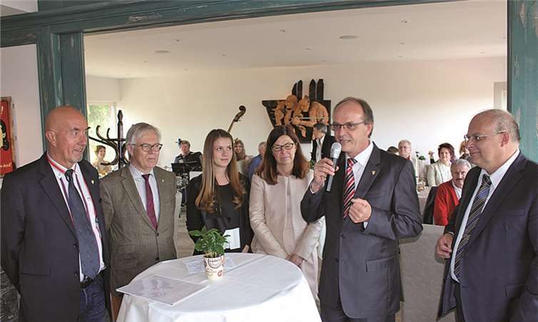 Gerd Ripp mit Frau Petra und gemeinsamer Tochter haben ihren Traum Wirklichkeit werden lassen. Zahlreiche Gäste kamen zum Gratulieren und Mitfeiern. Denny Blank