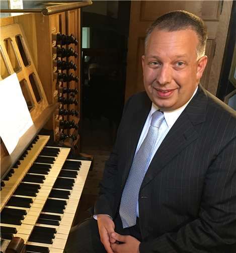 Gereon Krahforst gestaltet den musikalischen Teil des Abendlobs. Foto: privat