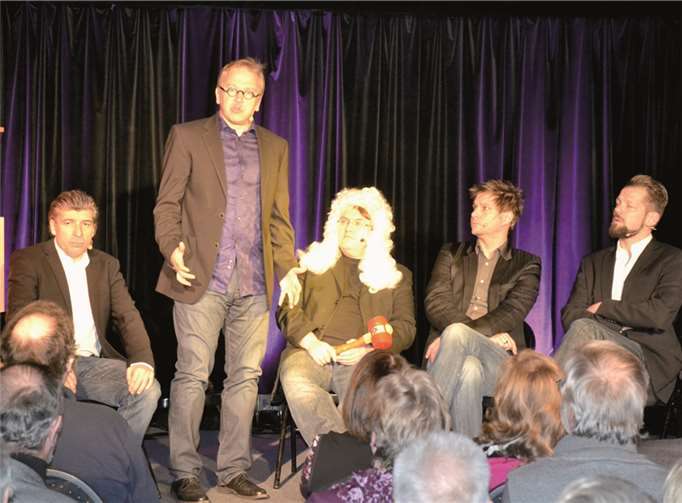 Gerichtsverhandlung: Braucht Deutschland ein neues Volk?WEIGERT