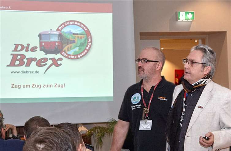 Gernot Kallweit und Daniel Wirges informierten in einem Impulsvortrag über das Projekt. Foto: Matthias Brand Focus Fotostudio