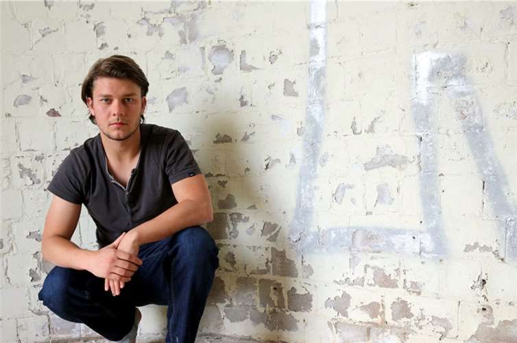 Gerold Steiner Sauer präsentiert seine Hits als Solotänzer.
