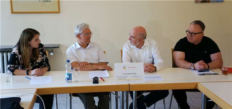 Gerontologie und gerontologische Pflege waren Thema beim Gespräch in der pflegewissenschaftlichen Fakultät der Philosophisch-Theologischen Hochschule Vallendar. Foto: privat