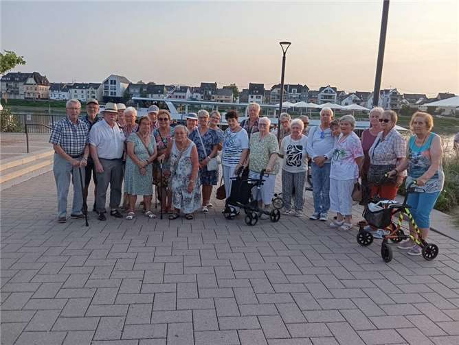 Geruhsame Schiffstour nach Alken begeistert Senioren. Foto: Adi Geil/BRH Neuwied-Engers