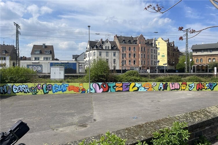 Gesamt Graffiti Kunstwerk der Schüler unter Leitung von Dater123.