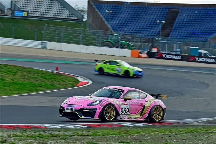 Gesamtrang 3 in der NLS-Meisterschaftstabelle und die Meisterschaft in der Cayman Trophy für die Piloten des Schmickler-Porsche mit der Startnummer 969.