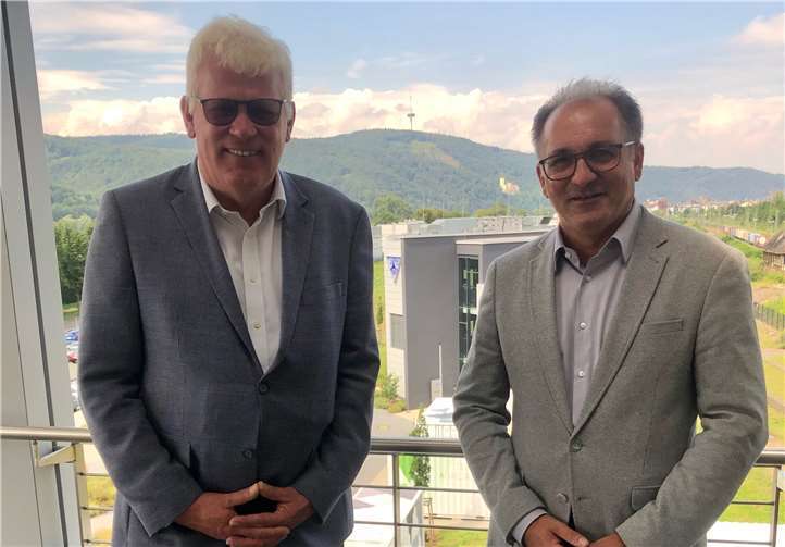 Geschäftsführer Dietmar Clausen (v.li.) und OB-Kandidat Thomas Becher. Foto: privat