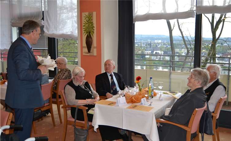Geschäftsführer Rainer Welsch dankte den engagierten Senioren. privat