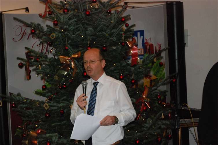 Geschäftsführer und Chefredakteur Hermann Krupp hielt eine bewegende Eröffnungsrede. 