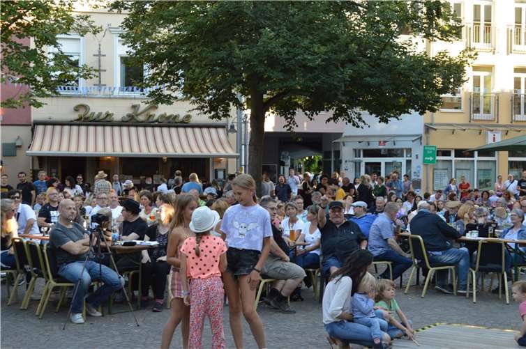 Geschätzte 450 Gäste waren bei der ersten Ausgabe der Veranstaltungsreihe in diesem Jahr dabei.