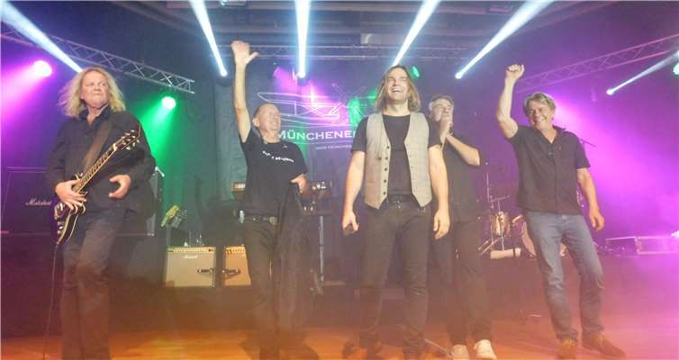 Geschafft, aber glücklich: Die „Münchener Freiheit“.Fotos: WR