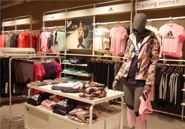 Geschlechter-Trennung: Frauen steht bei Intersport Krumholz ein eigener Bereich zur Verfügung.