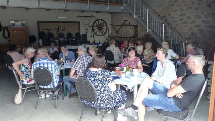 Gesellige Runde der Nachbarschaft. Foto: privat