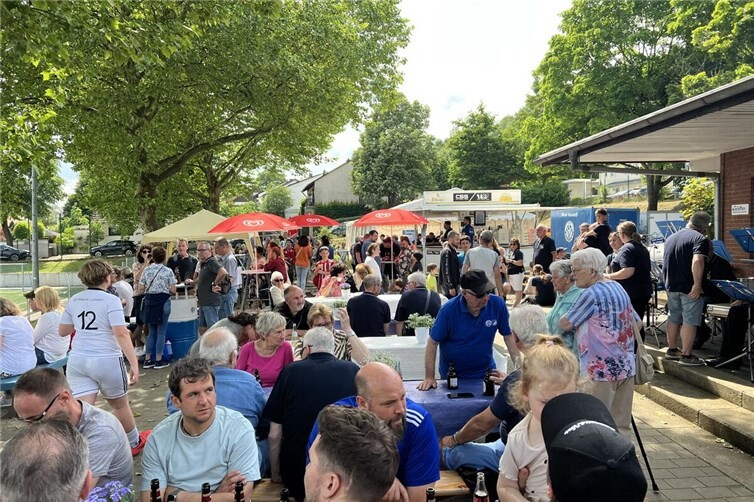 Geselliges Beisammensein am Vatertag.