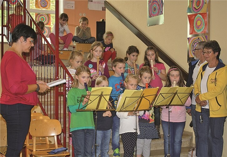 Gespannt lauschten Eltern, Großeltern und Freunde dem Flötenkonzert. Privat