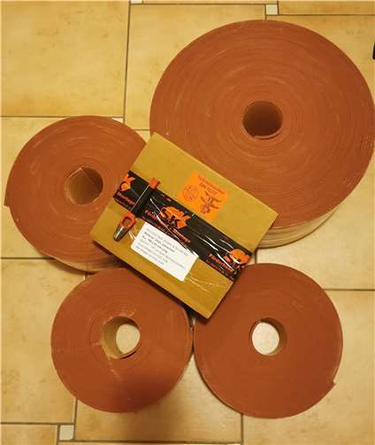 Gespendete Transmissionsriemen.