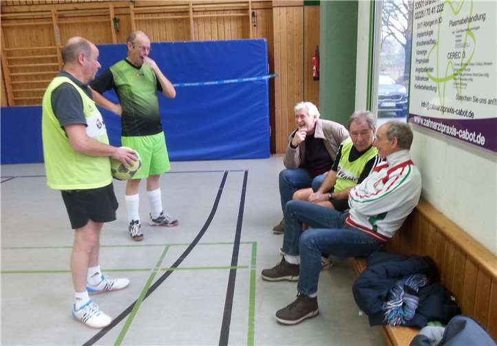 Gespräch in einer Spielpause.privat