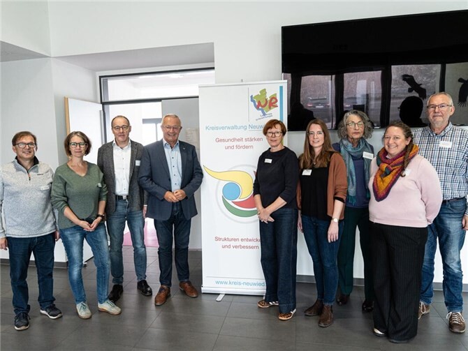 Gesundes Altern braucht Planung und Vernetzung: Landrat Achim Hallerbach appellierte beim Netzwerktreffen ‚Gesund älter werden´, innovative Wohn- und Betreuungsprojekte im Landkreis Neuwied zu unterstützen.  Foto: Julia Hinz / Kreisverwaltung Neuwied