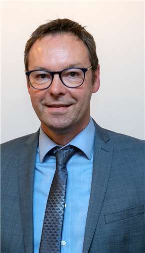 Gesundheits-Staatssekretär Dr. Alexander Wilhelm informierte sich in Adenau über die Situation am St. Josef-Krankenhaus.