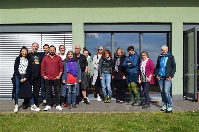 Getestet, geimpft, genesen waren die Voraussetzungen für die Teilnahme an der ersten in Präsenz veranstalteten Fortbildung der Kreisjugendpflege und Gleichstellungsstelle des Landkreises Neuwied zum Thema „Mann und Männlichkeit“.Foto: Kreisverwaltung Neuwied